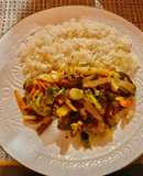 Lomo con verduras salteadas