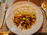 Lomo con verduras salteadas