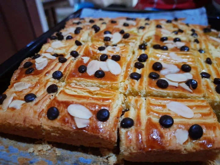 Cara Mudah Menyiapkan Resep Lekker Holland buttery milky yummy yang Lezat Sekali Anti Ribet, Uenak Banget