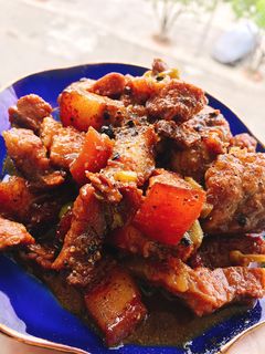 Hình của món Ba rọi kho keo.