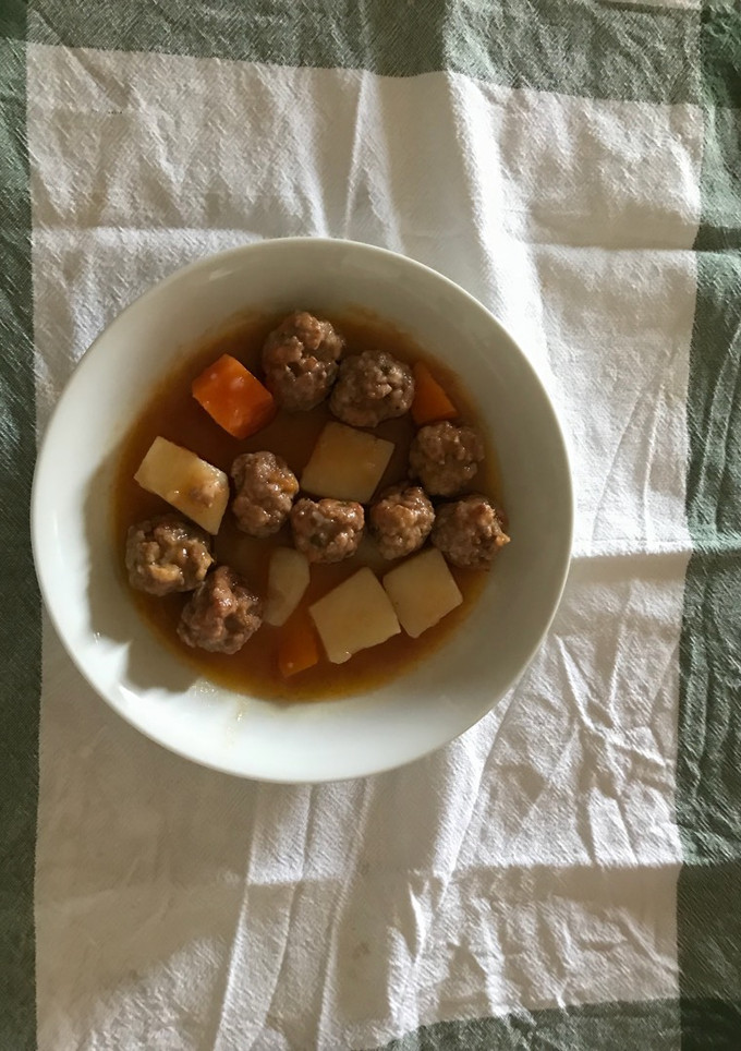 Una foto de Albóndigas en salsa, como las de mi abuela