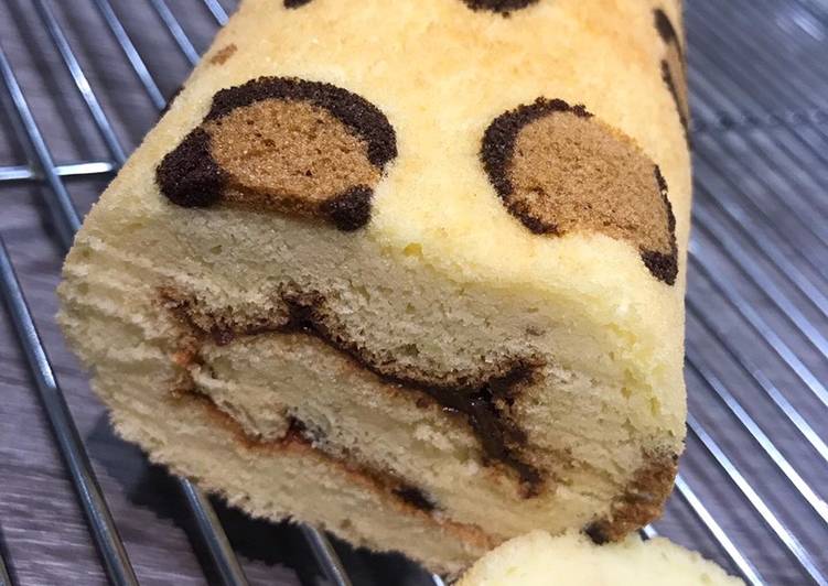 LEOPARD ROLLCAKE w/ Chocolatte Spread Filling