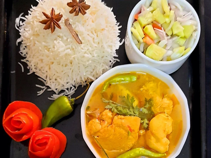 Easy Way Make Recipe Chicken gravy and boiled rice with peach drink that is Really Delicious, Really Delicious}