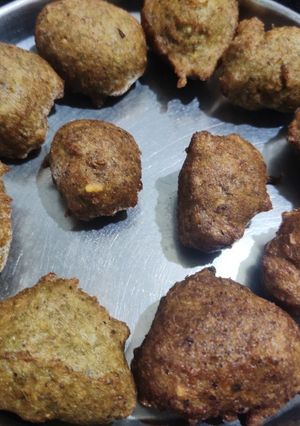 દાળવડા(dalvda in Gujarati) રેસીપી મુખ્ય ફોટો