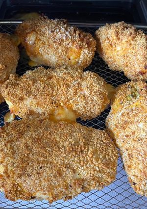 Una foto de Pechuga de pollo rellena con espinacas y queso