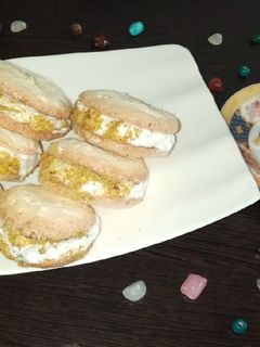 عکسی از دستور شیرینی لطیفه (powder puffs)