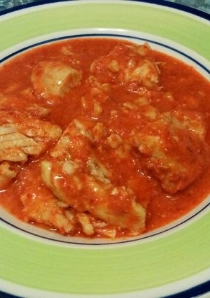 Una foto de Pescado en salsa de pimientos