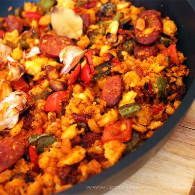 Migas con chorizo Receta de cocinerouniversitario- Cookpad