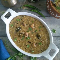 A picture of Jwaariche Aambil (Sour Jowar Porridge).
