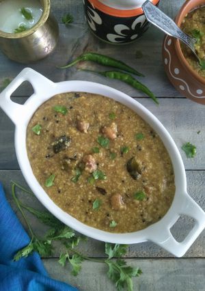 A picture of Jwaariche Aambil (Sour Jowar Porridge).