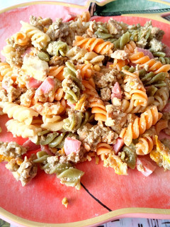 Una foto de Ensalada de pasta con olivada