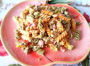 Una foto de Ensalada de pasta con olivada