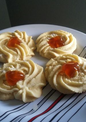 A picture of Jam swirls.