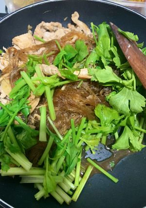 รูปของ อกไก่อบวุ้นเส้น🍲🐔