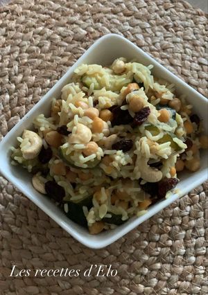 Une photo de Riz au pois chiche et raisin sec au Cookeo