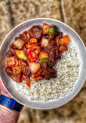A picture of KUNG PAO BEEF w/ RICE.