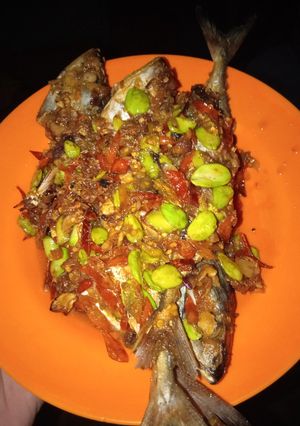 Foto resep Tumis ikan Pedho Pedas pete