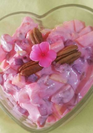 Una foto de Ensalada de betabel y manzana