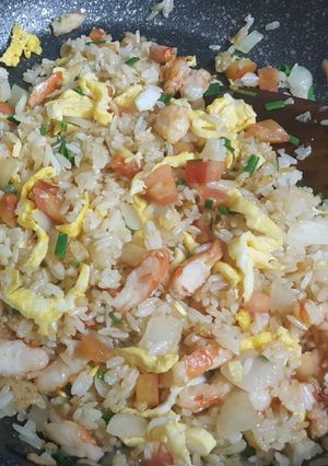 Hình của món Cơm rang tôm trứng.