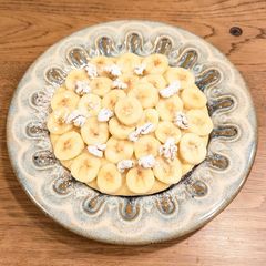 A picture of ★ Banana maple custard pie★.