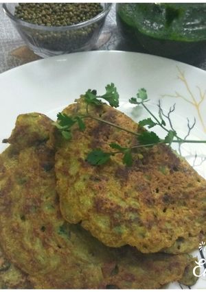 A picture of Sabut Moong dal Chilla.