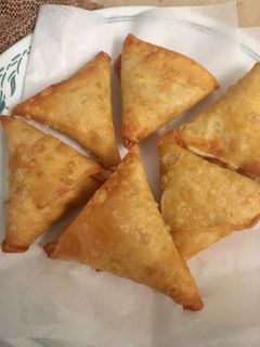 صورة لوصفة سمبوسة بالخضار بنكهة الكاري😋