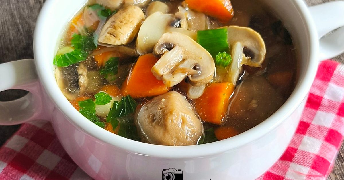 Sop Jamur Kancing Dan Bakso