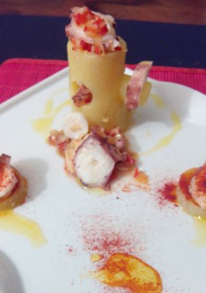 Foto principal de Pulpo en dos presentaciones - A feira y en vinagreta