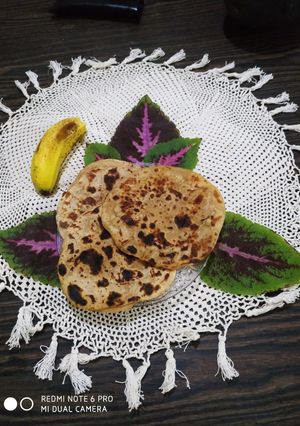 A picture of Banana puranpoli (Kela puri).