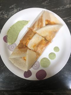 પનીર ઢોસા(Paneer Dosa Recipe in Gujarati) રેસીપી મુખ્ય ફોટો