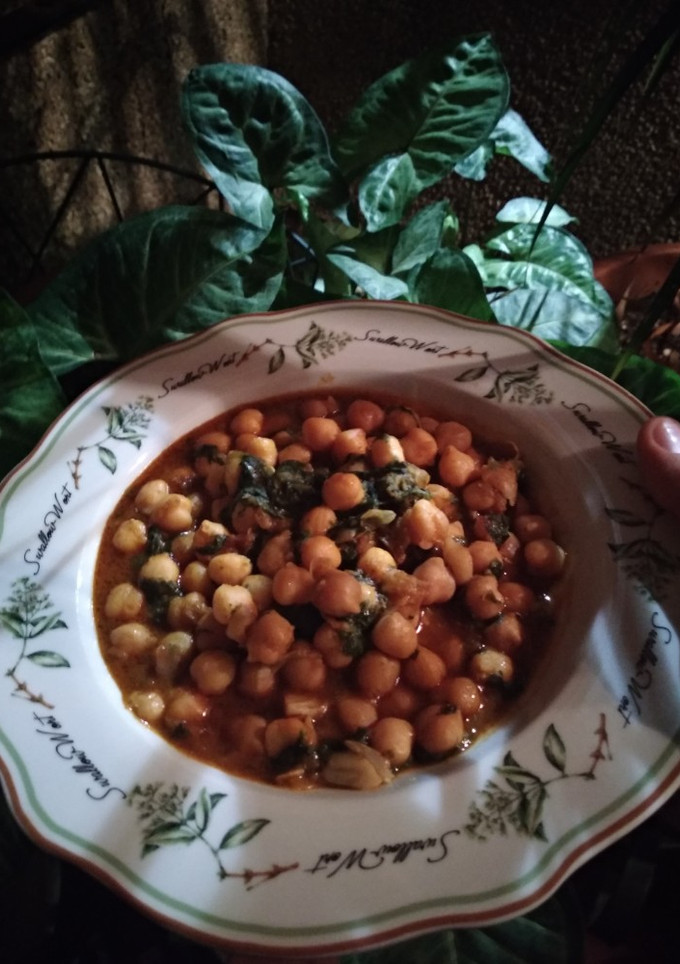 Una foto de Garbanzos con espinacas