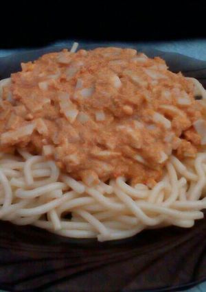 Tojáspörkölt spagettivel recept fotója