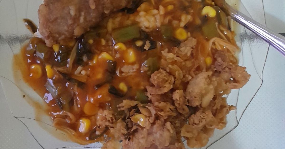 Ayam crispy dan orak arik tempe saos sambal sayur tomat