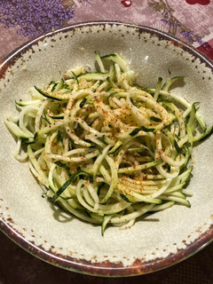 Una foto de Ensalada de zuddles