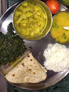 लौकी की सब्जी (lauki ki sabzi recipe in Hindi) रेसिपी मुख्य फोटो