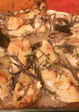 Foto de Frango light no forno com limão e alecrim