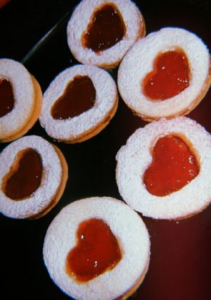 Una foto de Galletitas rellenas de mermelada
