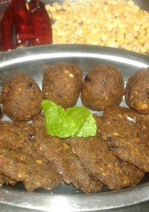 டேஸ்டி வாழைப்பூ வடை (Vaazhaipoo vadai recipe in tamil) செய்முறை முக்கிய புகைப்படம்