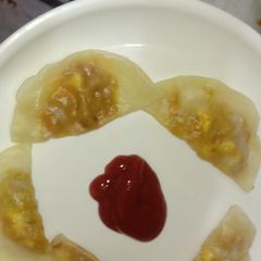 A picture of Steamed Momos.
