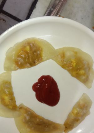 A picture of Steamed Momos.