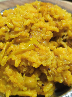 વઘારેલી ખીચડી (Vaghareli Khichdi Recipe In Gujarati) રેસીપી મુખ્ય ફોટો