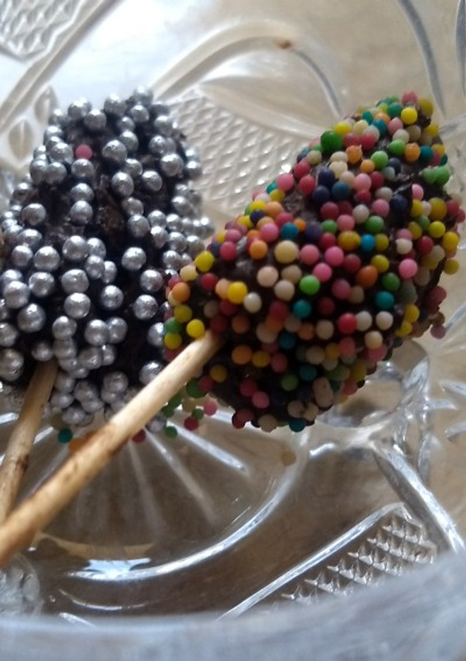 A picture of Date Pops.