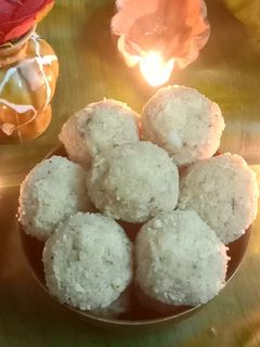নারকেলের লাড্ডু(Narkeler ladoo recipe in bengali) রেসিপির প্রধান ছবি