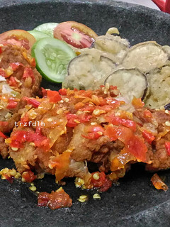 Foto resep Ayam Geprek (Sambal Bawang)