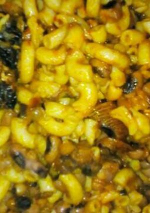 A picture of Beans, Macaroni with Smoked Fish.