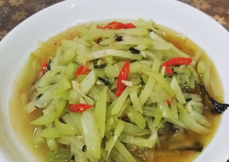 Resep Tumis Ebi Labu Siam Simple Maknyus yang Menggugah Selera