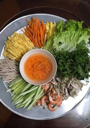 Hình của món Gỏi cuốn gà, tôm.