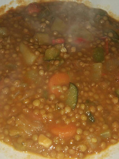 Una foto de Lentejas con verduras fáciles
