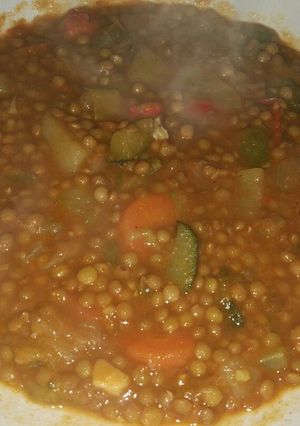 Foto principal de Lentejas con verduras fáciles