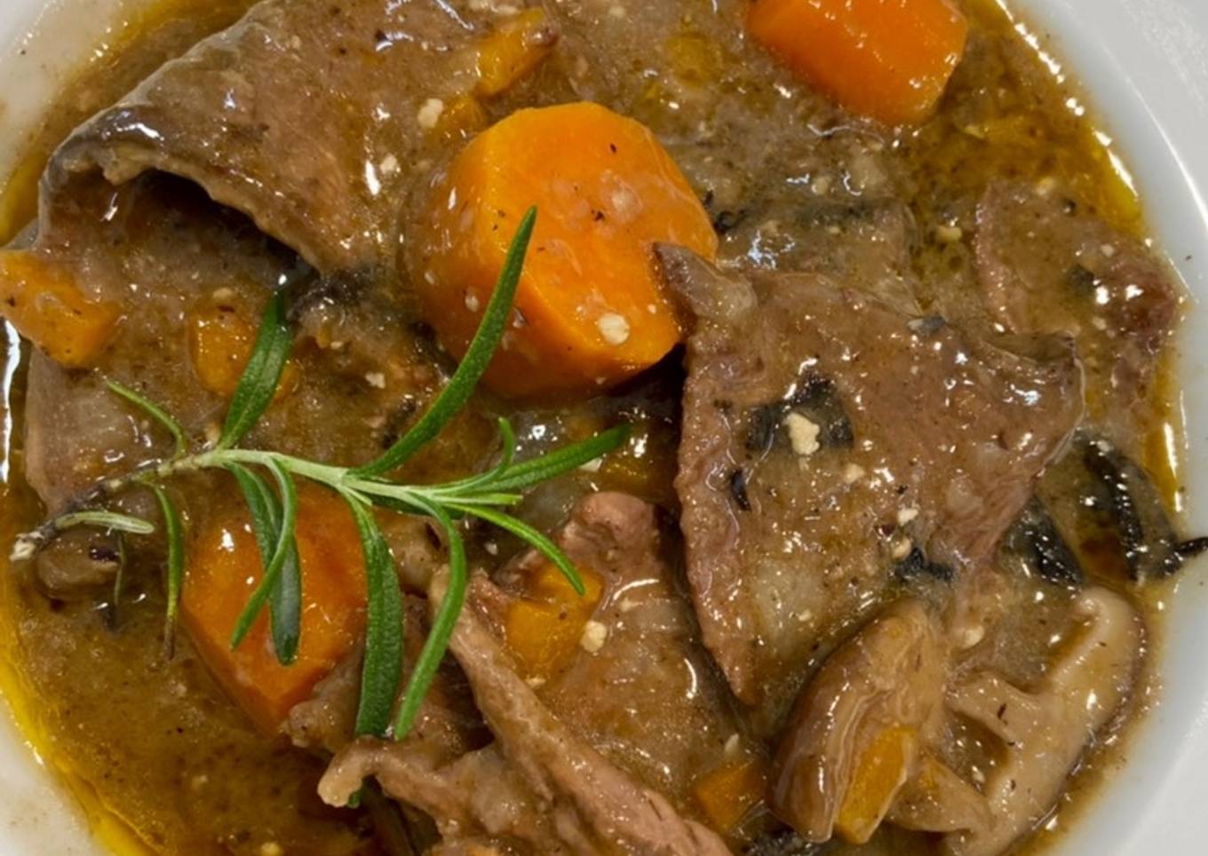 Guiso de Ternera y Setas (versión del Fricandó de Ternera)
